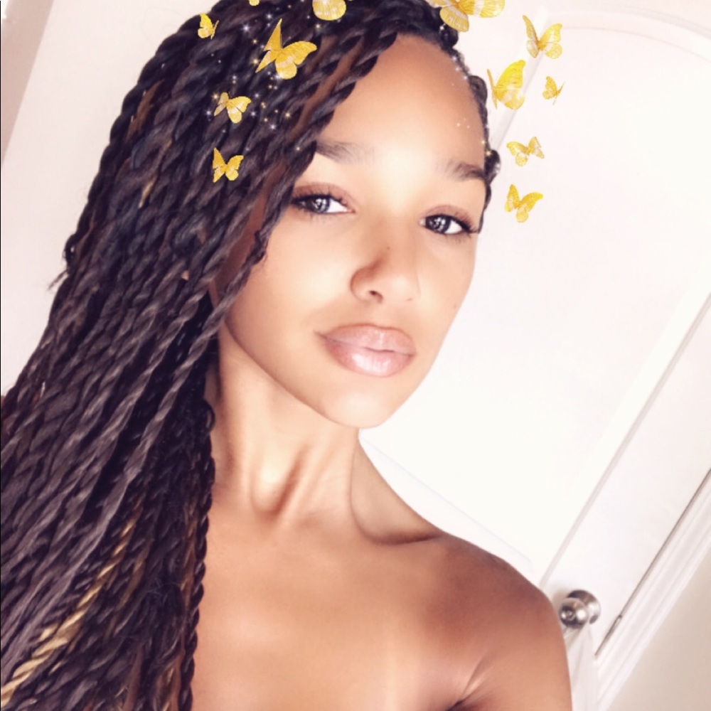 Meet your Posher, Serena